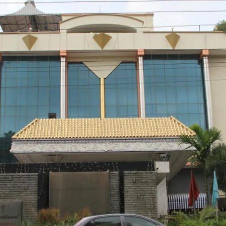 ZiP By Spree Hotels Surabi International Vellore Exterior foto